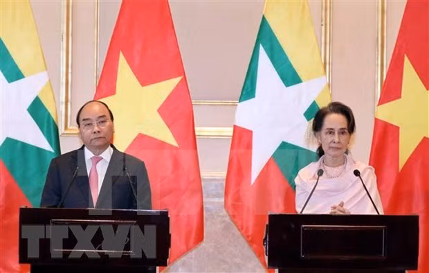 Visita del premier Xuan Phuc impulsa relación Vietnam- Myanmar, afirma vicecanciller ảnh 1