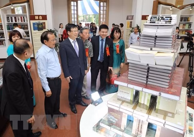 Resumen del Proyecto de Estantería de Thang Long - mil años de cultura ảnh 1 Resumen del Proyecto de Estantería de Thang Long - mil años de cultura ảnh 1