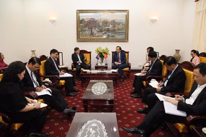 Aplaude la ASEAN aprobación del Código de Trabajo de Vietnam ảnh 1
