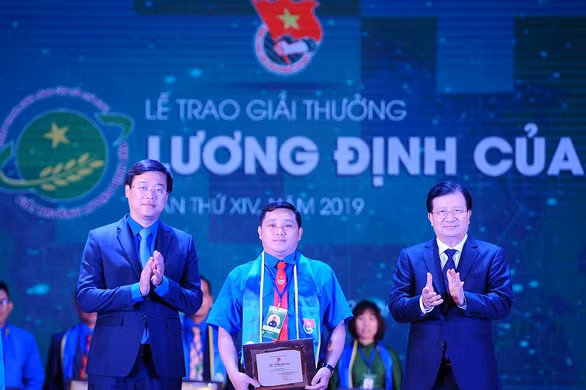 Entregan premio Luong Dinh Cua 2019 ảnh 1