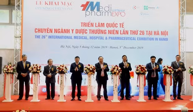 Inauguran en Hanoi Exposición Internacional de Medicina y Farmacia ảnh 1