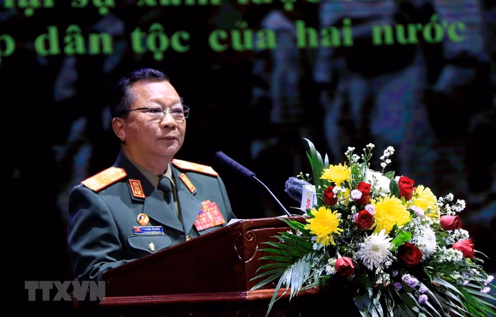 Efectúan en Vientiane mitin en conmemoración de soldados voluntarios vietnamitas en Laos ảnh 1