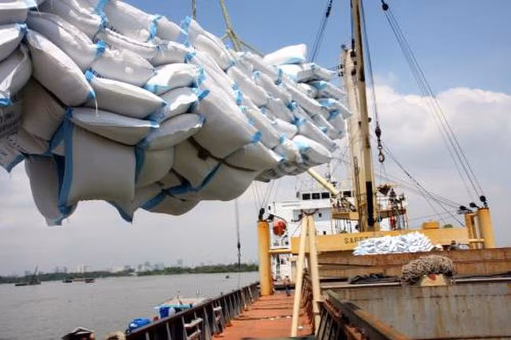Firman en Vietnam acuerdo para desarrollar marca del arroz ảnh 1