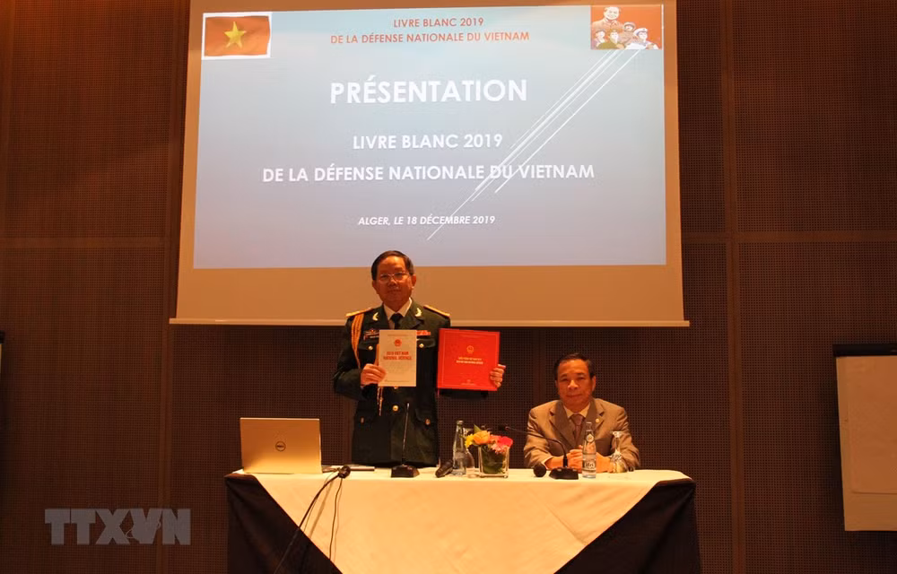 Conmemoran aniversario 75 de la fundación de Ejército Popular de Vietnam en Argelia y Brasil ảnh 1
