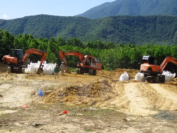 Cianuro en residuos de Formosa enterrados ilegalmente supera nivel permitido ảnh 1