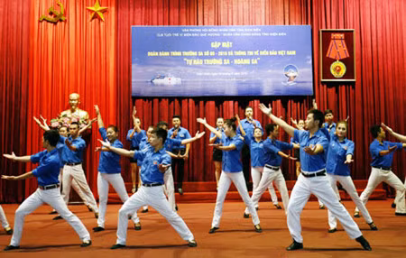 Elevan conciencia de jóvenes vietnamitas sobre mar e islas nacionales ảnh 1