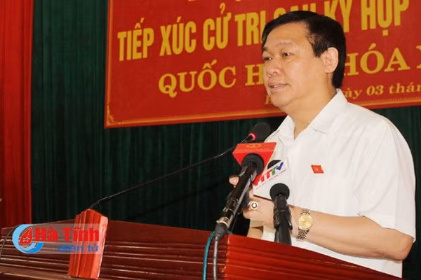 Gobierno vietnamita diseña políticas de ayuda a pescadores en provincias centrales ảnh 1