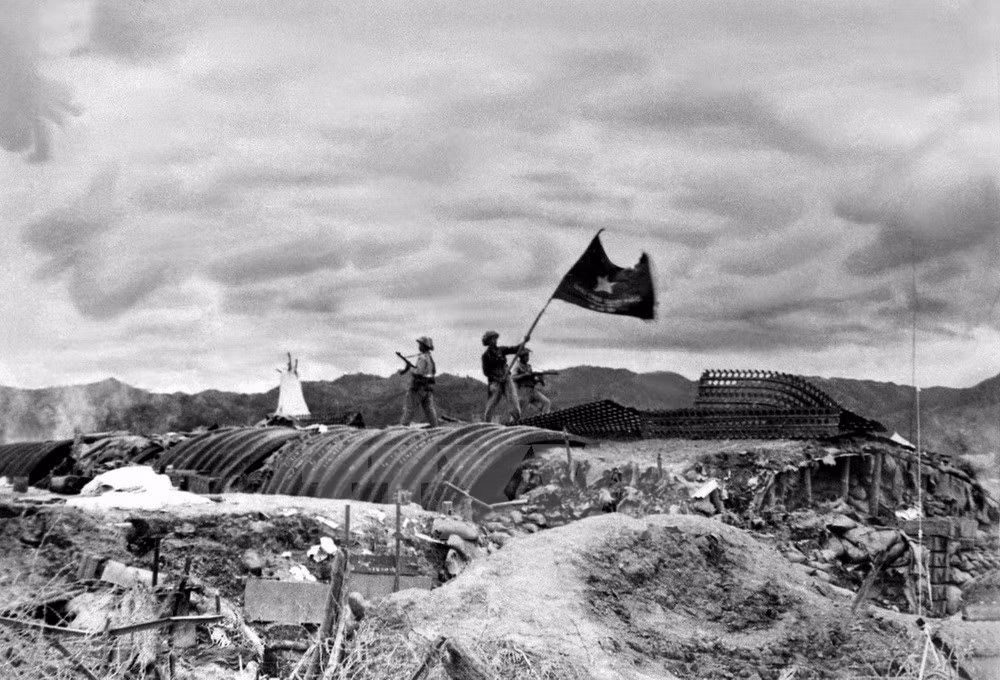 Vietnam celebra 63 años de victoria de batalla Dien Bien Phu ảnh 1 Vietnam celebra 63 años de victoria de batalla Dien Bien Phu ảnh 1