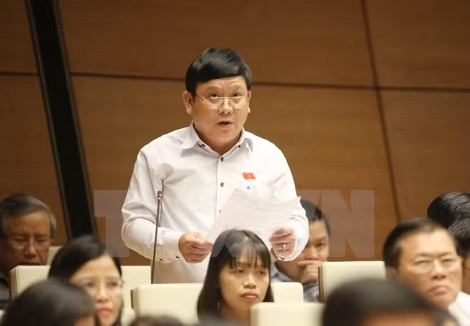 Parlamento vietnamita analiza reajuste del borrador de ley de comercio exterior ảnh 1 Parlamento vietnamita analiza reajuste del borrador de ley de comercio exterior ảnh 1