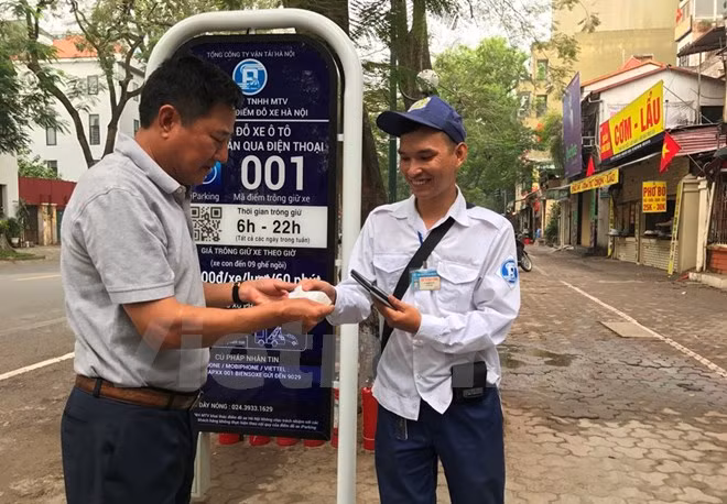 Hanoi emprende servicio de aparcamiento inteligente ảnh 1
