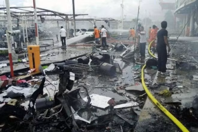 El ejército tailandés busca a sospechosos de doble atentado con bomba en Pattani ảnh 1