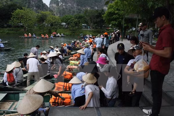 Turismo vietnamita beneficiado por asueto de Reunificación Nacional ảnh 1