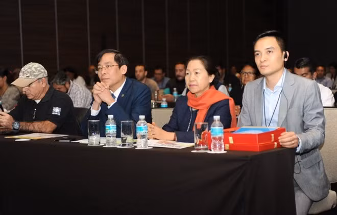 Vietnam participa en XVIII Congreso de FISE en México ảnh 3