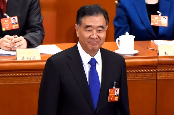 Felicitan en Vietnam al nuevo jefe del máximo órgano consultivo político de China ảnh 1