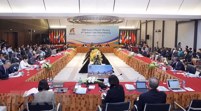 Inauguran en Hanoi Cumbres de GMS y CLV ảnh 1