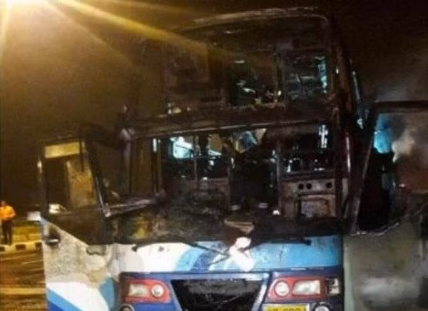 Accidente de bus en Tailandia deja al menos 20 muertos ảnh 1