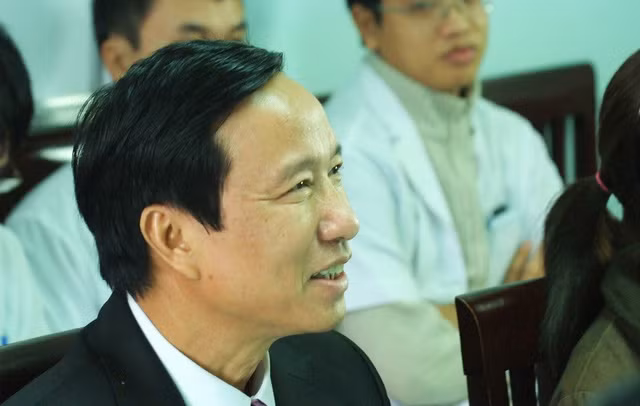 Médico vietnamita gana Premio Nikkei de Asia ảnh 1