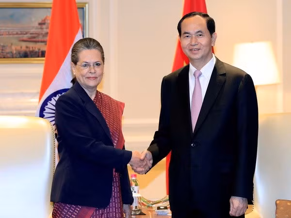 Presidente de Vietnam mantiene encuentros con dirigentes y funcionarios de la India ảnh 1