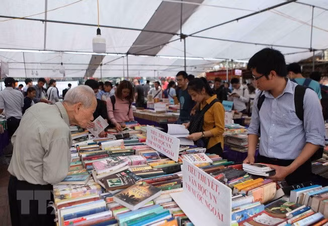 Efectúan décima edición de Feria del libro de Ciudad Ho Chi Minh ảnh 1 Efectúan décima edición de Feria del libro de Ciudad Ho Chi Minh ảnh 1