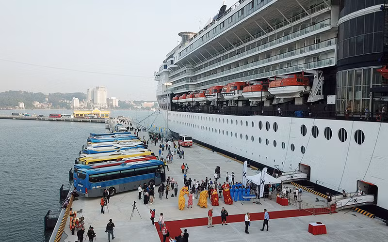 Turismo de Vietnam se esmera en convertir desafíos en oportunidades en medio del COVID-19 ảnh 1