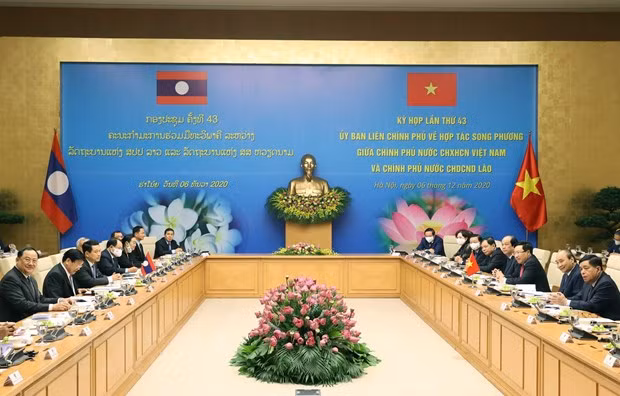 Fortalecen Vietnam y Laos nexos bilaterales ảnh 2
