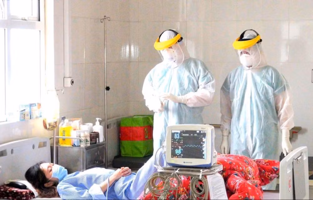 Confirman en Vietnam nuevos casos de COVID-19 con historial de viaje por el extranjero ảnh 1 Confirman en Vietnam nuevos casos de COVID-19 con historial de viaje por el extranjero ảnh 1