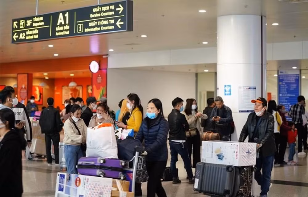 Vietnam suspende llegadas de vuelos internacionales de pasajeros ảnh 1