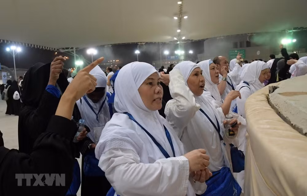 Ignoran peregrinos musulmanes riesgo de SARS-CoV-2 al reunirse en Indonesia ảnh 1 Ignoran peregrinos musulmanes riesgo de SARS-CoV-2 al reunirse en Indonesia ảnh 1