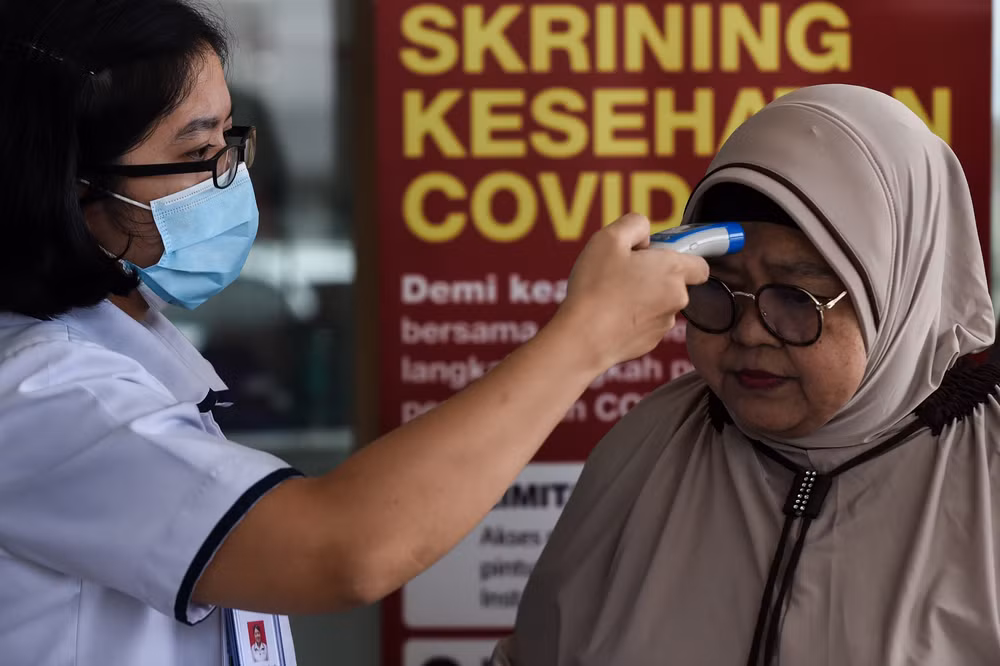 Indonesia entrará pronto a nueva fase del combate contra la pandemia ảnh 1