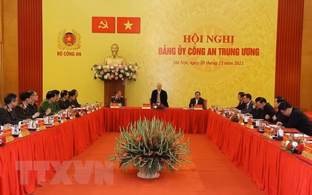 Resaltan desempeño de fuerzas policiales vietnamitas en cumplimiento de tareas asignadas ảnh 1