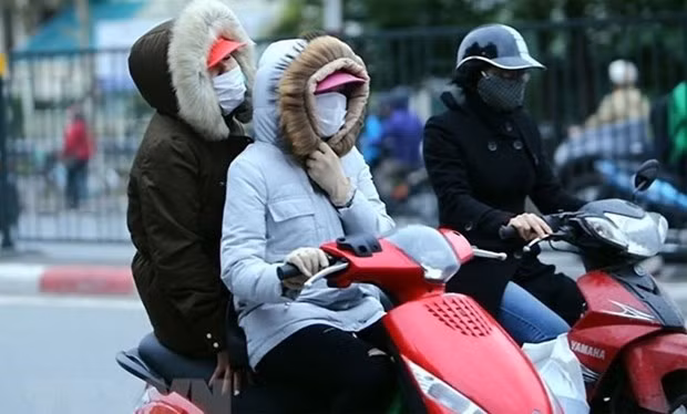 Norte y centro de Vietnam seguirá viviendo frío intenso y fuertes lluvias ảnh 1