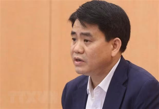 Suspenden del cargo al presidente del Comité Popular de Hanoi ảnh 1