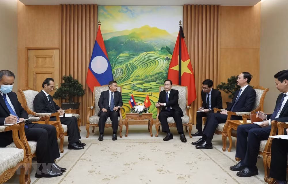 Corroboran cooperación entre alianzas político-sociales de Vietnam y Laos ảnh 1