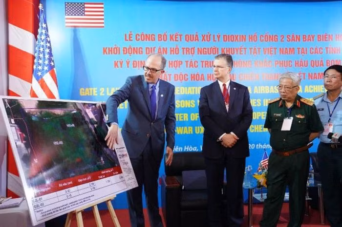 EE.UU. anuncia contratista principal para proyecto de tratamiento de dioxinas en aeropuerto de Bien Hoa ảnh 2