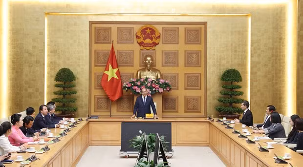 Primer ministro de Vietnam recibe a representantes de VASEAN ảnh 1
