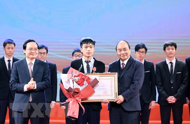 Anuncian 20 rostros de jóvenes destacadas y con perspectivas de Vietnam en 2020 ảnh 1