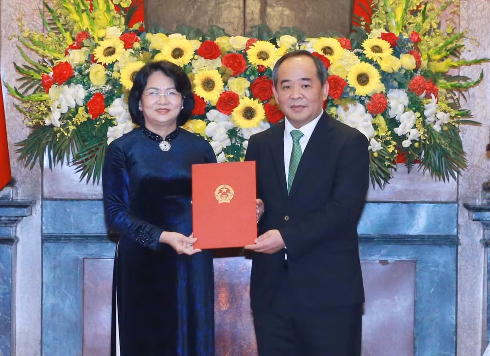 Proceden al relevo de Presidente de la Asamblea Nacional de Vietnam ảnh 3
