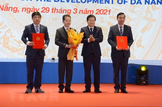 Anuncian decretos y decisiones del Gobierno sobre desarrollo de la ciudad vietnamita de Da Nang ảnh 2