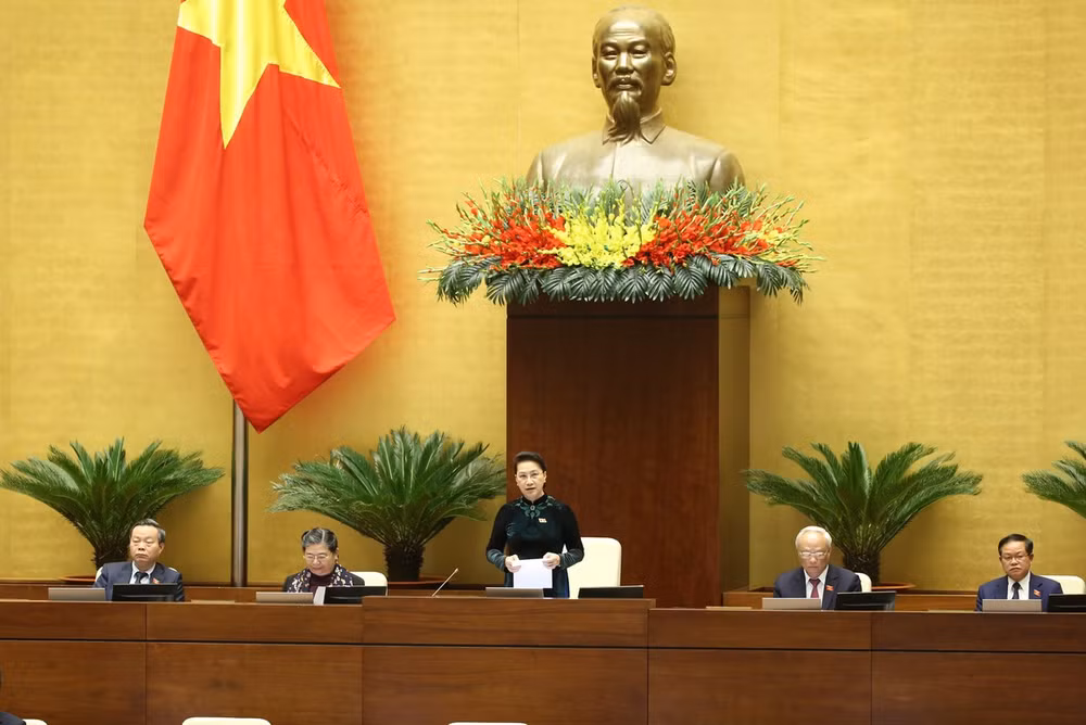 Proceden al relevo de Presidente de la Asamblea Nacional de Vietnam ảnh 1