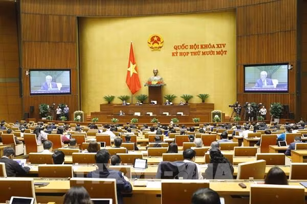 Parlamento vietnamita centra su debate en desarrollo de Gobierno de servicio ảnh 2