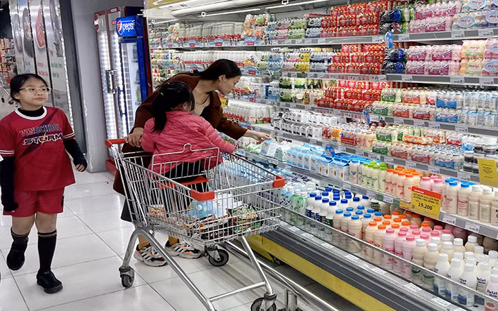 Mercado minorista de Vietnam: Intensa competencia, grandes oportunidades ảnh 1