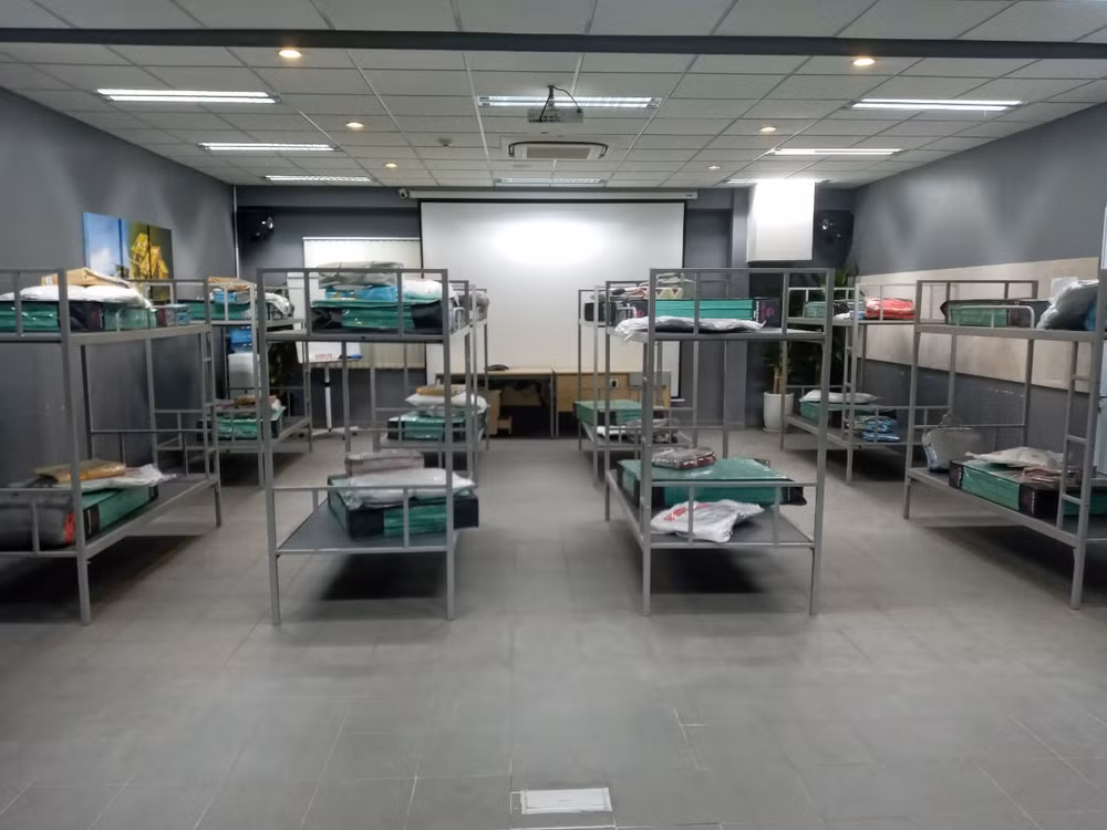 Grupo japonés Hitachi comprometido a acompañar a Vietnam en lucha contra COVID-19 ảnh 5