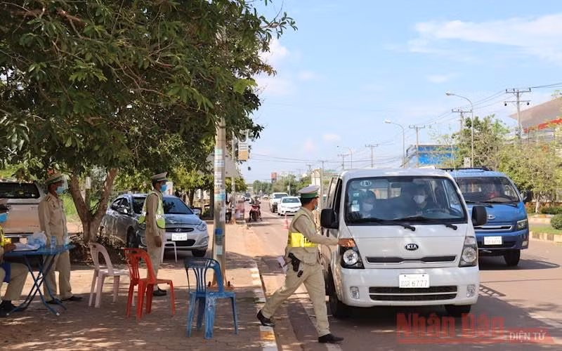 COVID-19: Laos continúa extendiendo la orden de cierre por 15 días ảnh 1