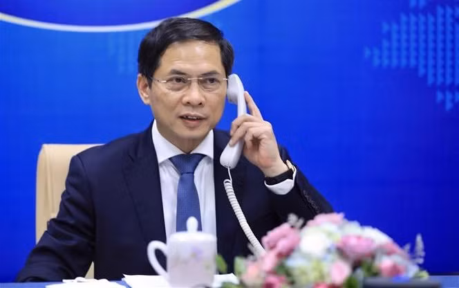 Comprometida Francia a suministrar vacunas lo más temprano posible a Vietnam ảnh 1