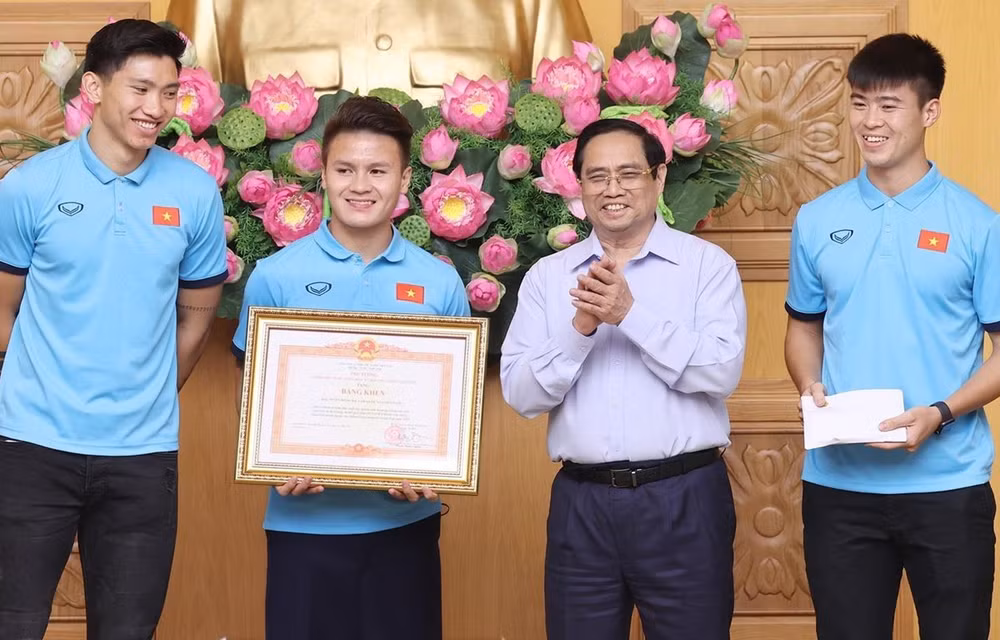 Impulso de desarrollo deportivo es política consecuente de Vietnam, afirma premier ảnh 1