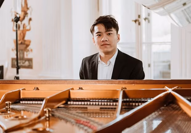 Felicitan al finalista vietnamita del concurso internacional de piano Frédéric Chopin ảnh 1