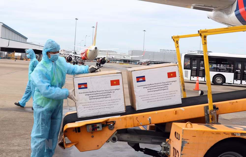 Camboya apoya a Ciudad Ho Chi Minh en el combate contra COVID-19 ảnh 1