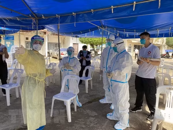 Varias provincias de Laos aplican bloqueo por el COVID-19 ảnh 1