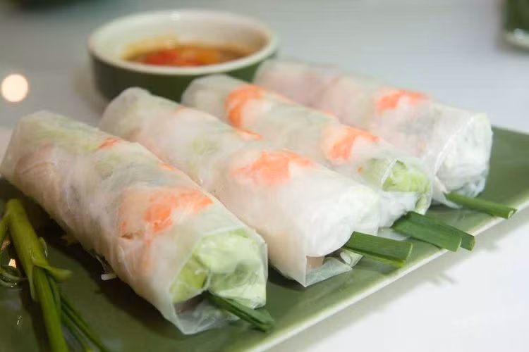 Revista británica recomienda nueve platos imperdibles en Vietnam ảnh 1