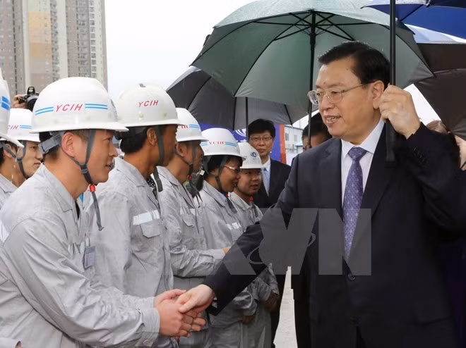 Presidente de Parlamento de China continúa visita a Vietnam ảnh 1 Presidente de Parlamento de China continúa visita a Vietnam ảnh 1
